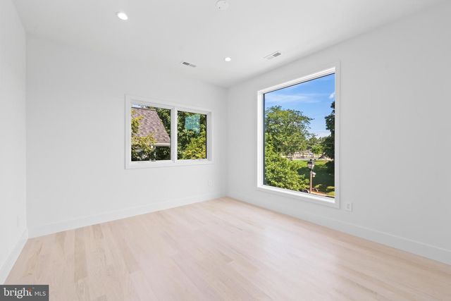 4810 3RD ST N, Arlington, VA 22203