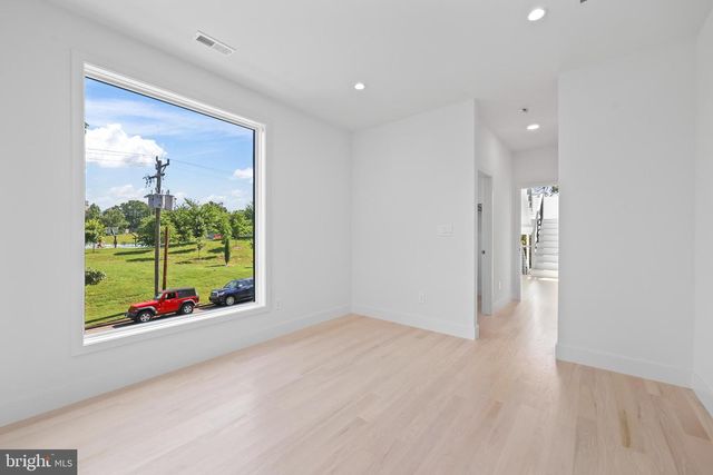 4810 3RD ST N, Arlington, VA 22203