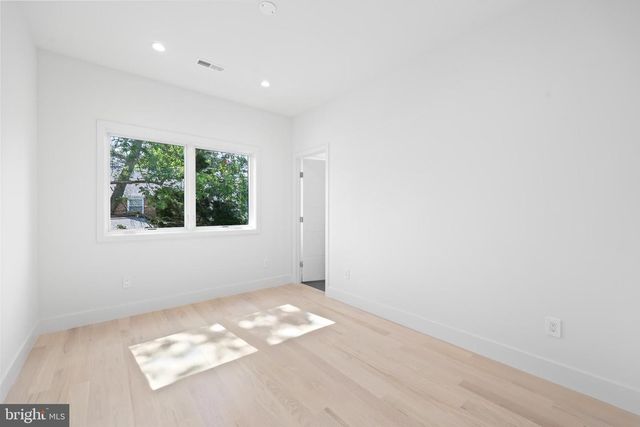 4810 3RD ST N, Arlington, VA 22203