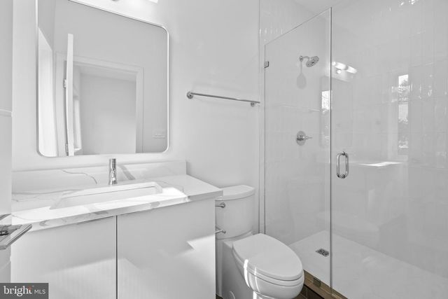 4810 3RD ST N, Arlington, VA 22203