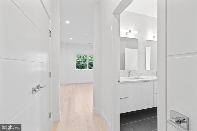 4810 3RD ST N, Arlington, VA 22203