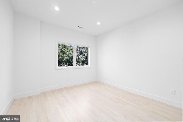 4810 3RD ST N, Arlington, VA 22203