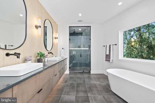 4810 3RD ST N, Arlington, VA 22203