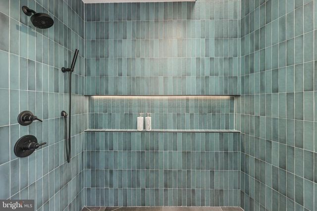 4810 3RD ST N, Arlington, VA 22203