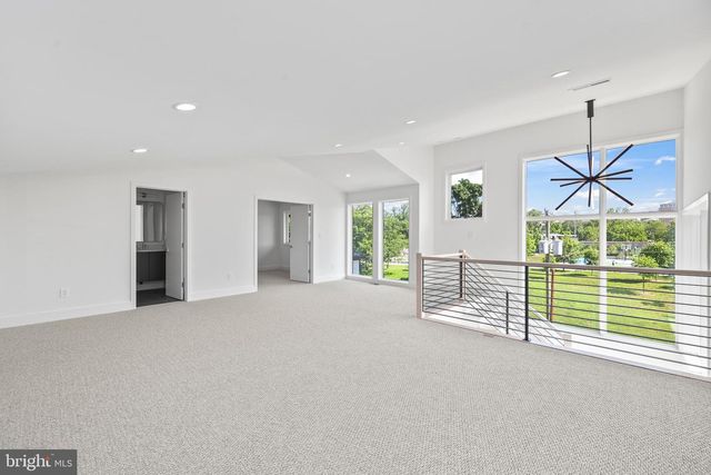 4810 3RD ST N, Arlington, VA 22203