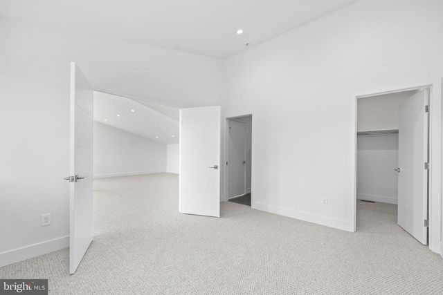 4810 3RD ST N, Arlington, VA 22203