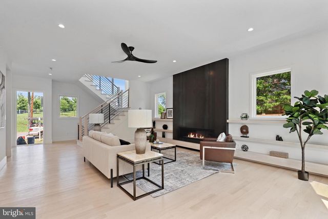 4810 3RD ST N, Arlington, VA 22203