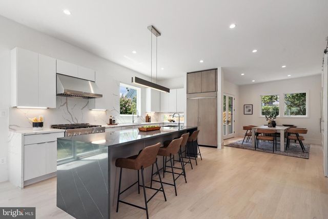 4810 3RD ST N, Arlington, VA 22203