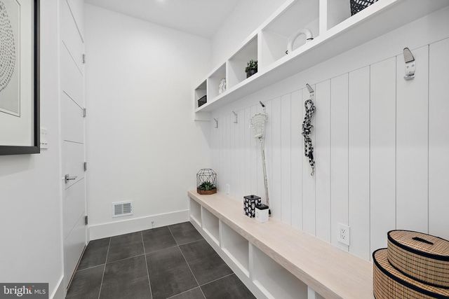 4810 3RD ST N, Arlington, VA 22203