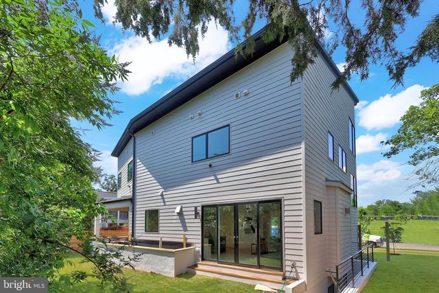 4810 3RD ST N, Arlington, VA 22203