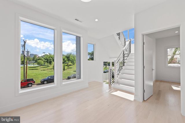 4810 3RD ST N, Arlington, VA 22203