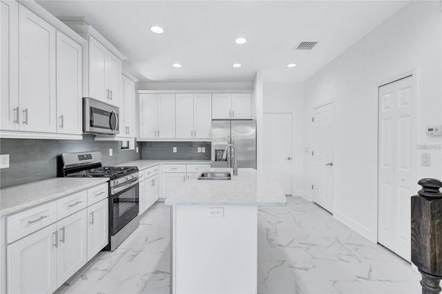 5830 CIRCA FISHHAWK BOULEVARD, Lithia, FL 33547