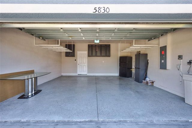 5830 CIRCA FISHHAWK BOULEVARD, Lithia, FL 33547