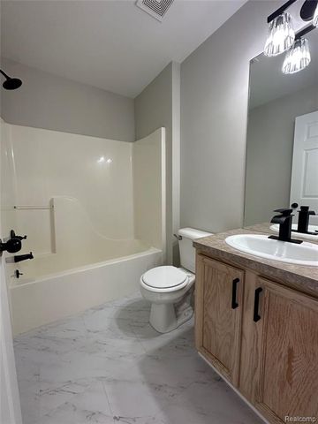 56602 Winding Creek Drive, Macomb, MI 48042