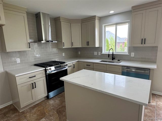 56602 Winding Creek Drive, Macomb, MI 48042