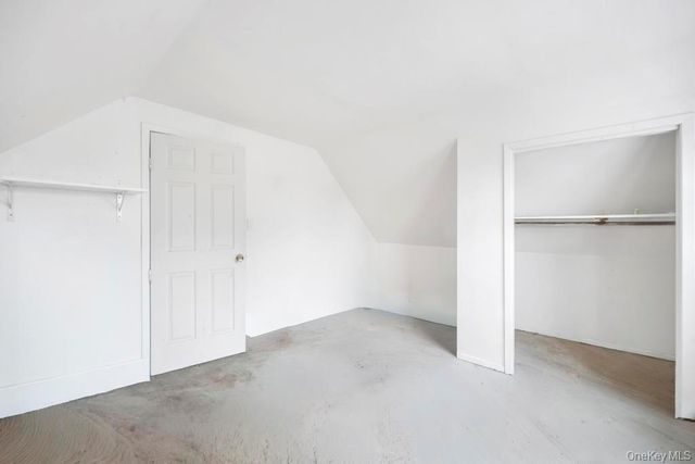 143 Blacksmith Road E, Levittown, NY 11756