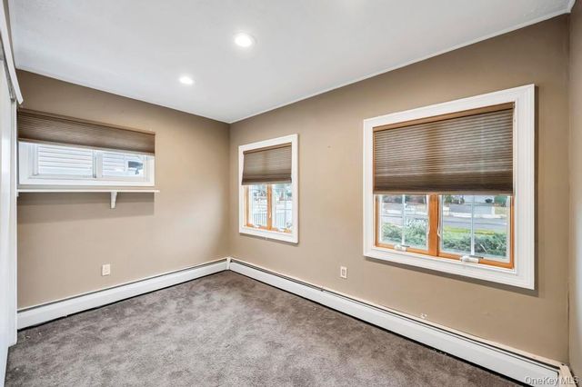 143 Blacksmith Road E, Levittown, NY 11756