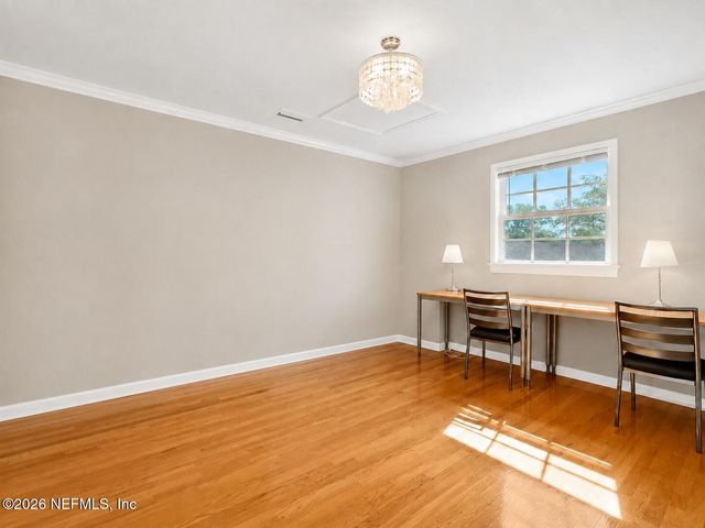 8239 HOLLYRIDGE Road, Jacksonville, FL 32256