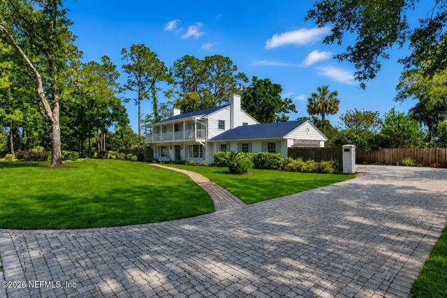 8239 HOLLYRIDGE Road, Jacksonville, FL 32256