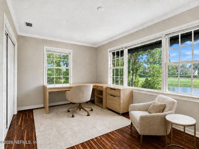 8239 HOLLYRIDGE Road, Jacksonville, FL 32256