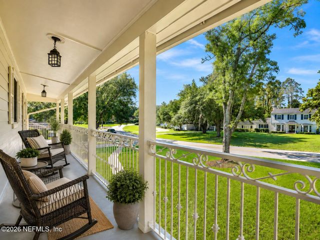 8239 HOLLYRIDGE Road, Jacksonville, FL 32256