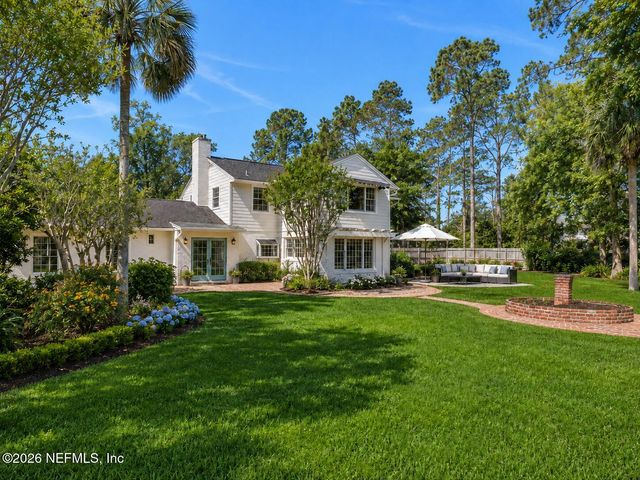 8239 HOLLYRIDGE Road, Jacksonville, FL 32256