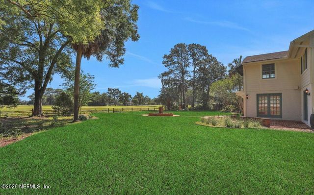 8239 HOLLYRIDGE Road, Jacksonville, FL 32256