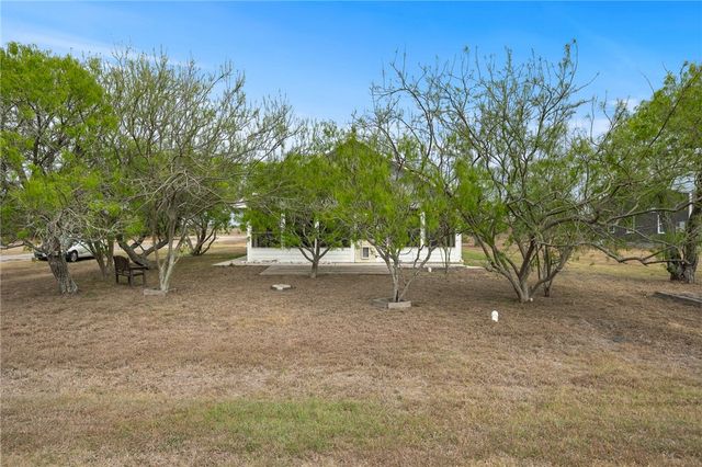1001 Second St, Bayside, TX 78340