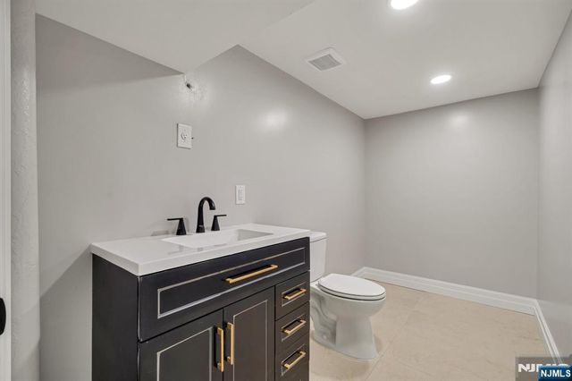 67 Melody Hill Road, Clifton, NJ 07013