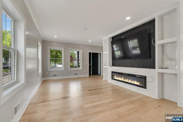 67 Melody Hill Road, Clifton, NJ 07013