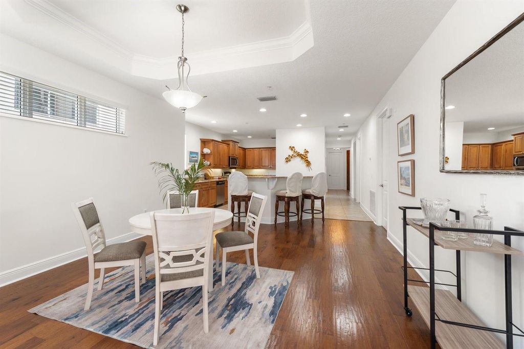 Image 32 of property listing at 1030 BELLASOL WAY 3201, Apollo Beach, FL 33572