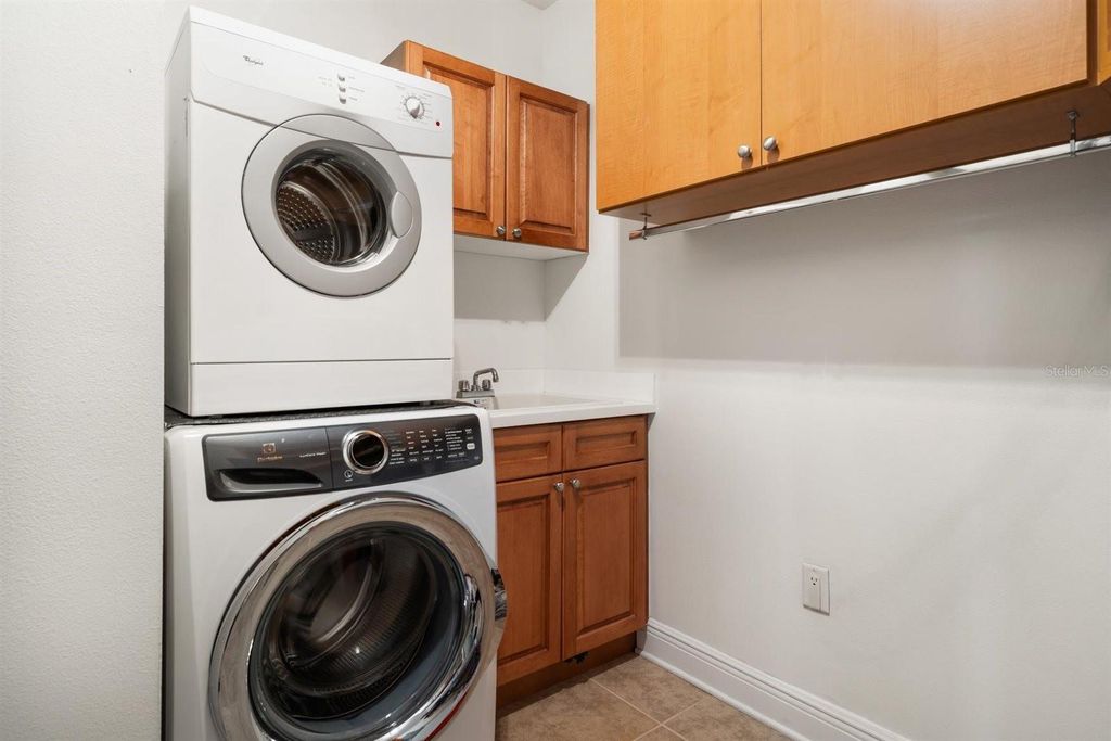 Image 36 of property listing at 1030 BELLASOL WAY 3201, Apollo Beach, FL 33572