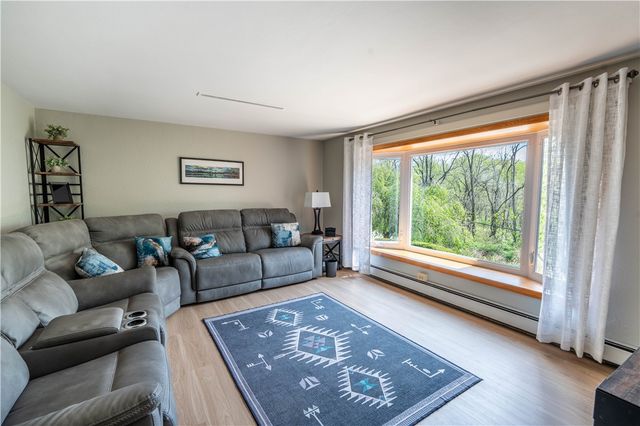 1034 Preston Drive, N Versailles, PA 15137