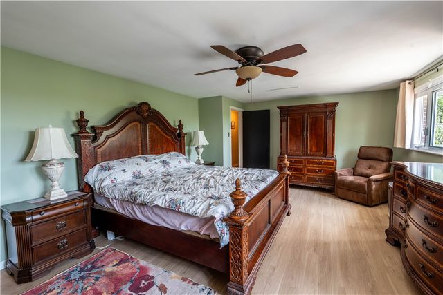1034 Preston Drive, N Versailles, PA 15137