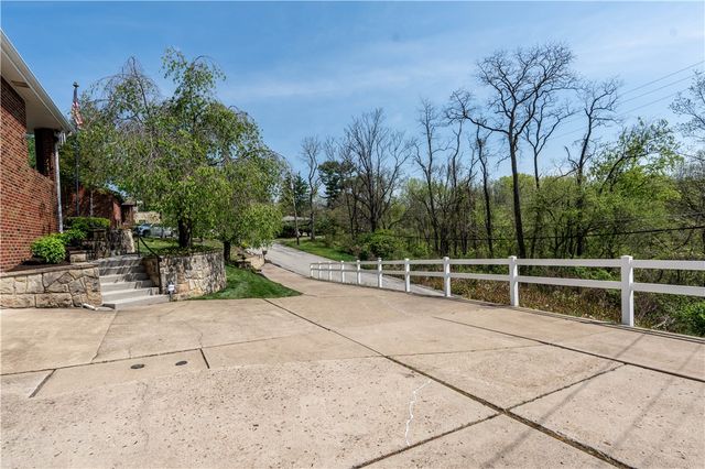 1034 Preston Drive, N Versailles, PA 15137