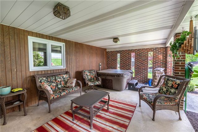 1034 Preston Drive, N Versailles, PA 15137
