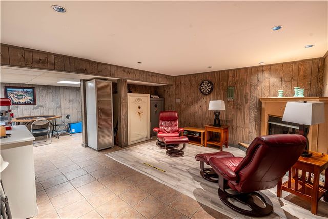 1034 Preston Drive, N Versailles, PA 15137