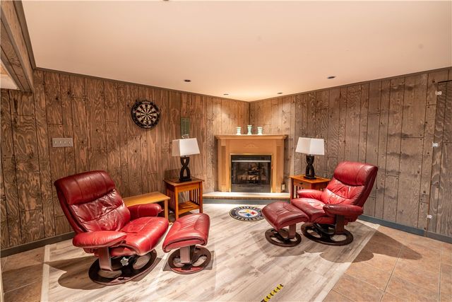 1034 Preston Drive, N Versailles, PA 15137