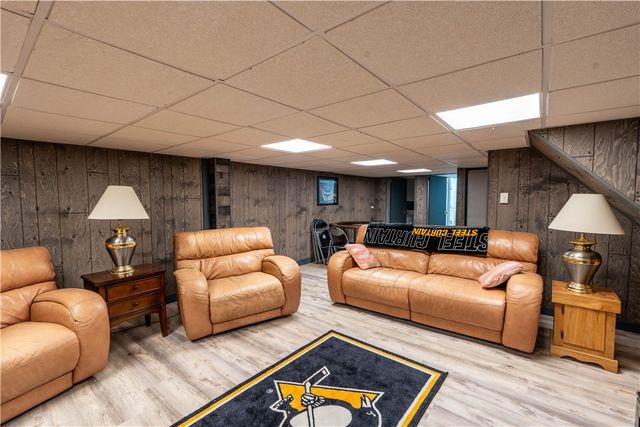 1034 Preston Drive, N Versailles, PA 15137