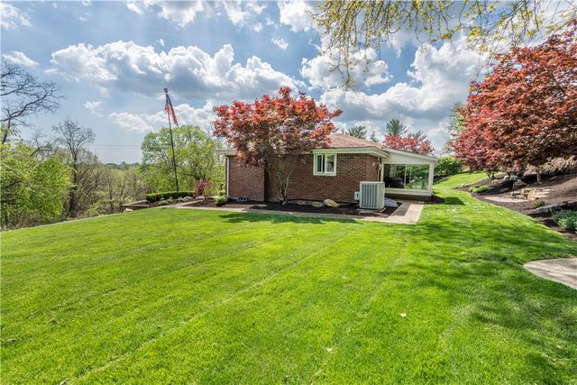 1034 Preston Drive, N Versailles, PA 15137