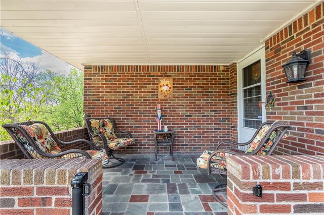 1034 Preston Drive, N Versailles, PA 15137