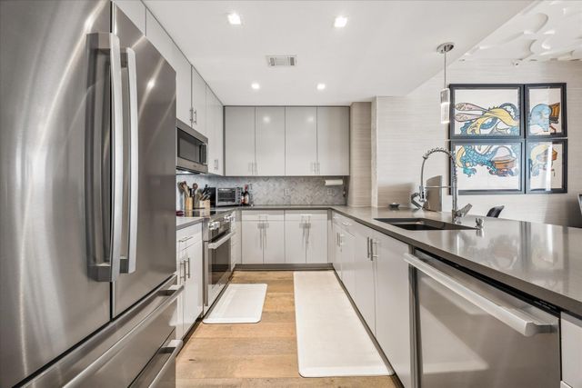 360 Nueces ST 3409, Austin, TX 78701