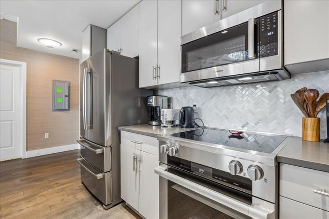 360 Nueces ST 3409, Austin, TX 78701
