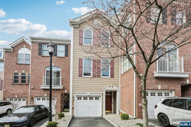 458 Buffalo Court 458, West New York, NJ 07093