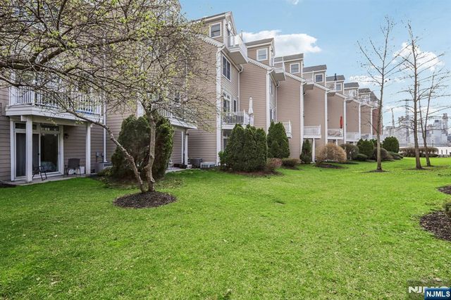 458 Buffalo Court 458, West New York, NJ 07093