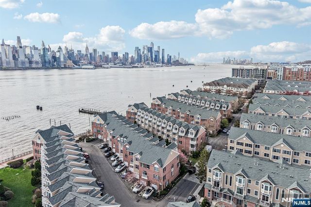 458 Buffalo Court 458, West New York, NJ 07093