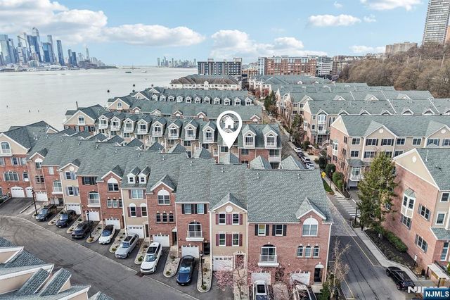 458 Buffalo Court 458, West New York, NJ 07093