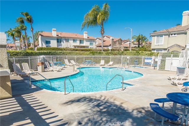 2290 Indigo Hills Drive 6, Corona, CA 92879