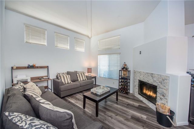 2290 Indigo Hills Drive 6, Corona, CA 92879