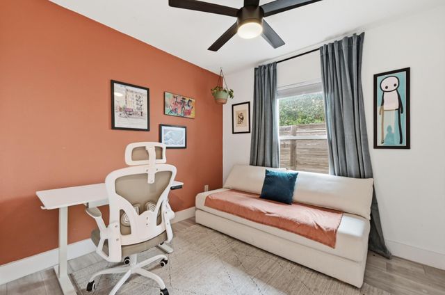 1406 Camelot CIR 1, Austin, TX 78745